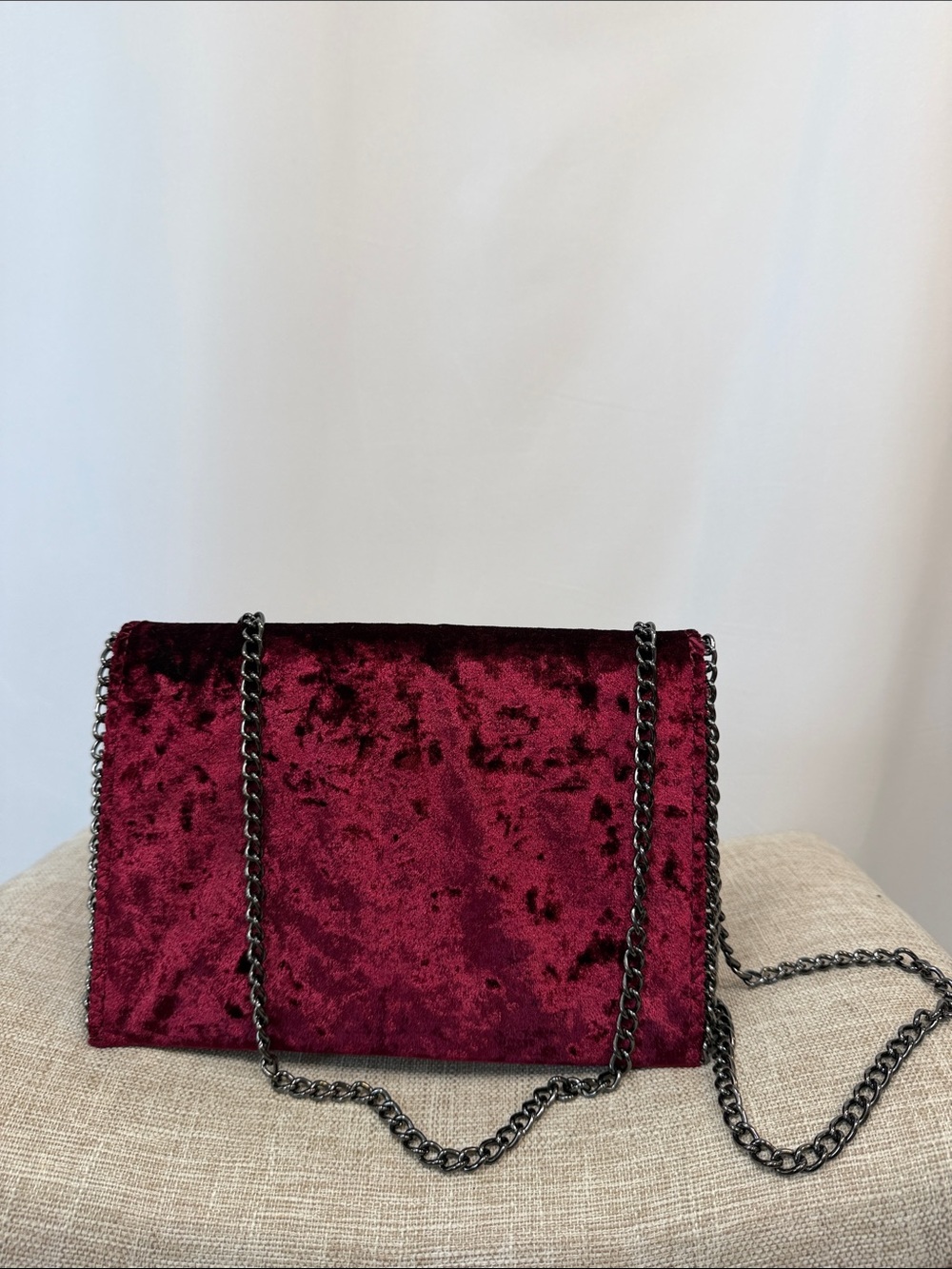 Chelsea28 Velvet Crossbody Bag in Wine